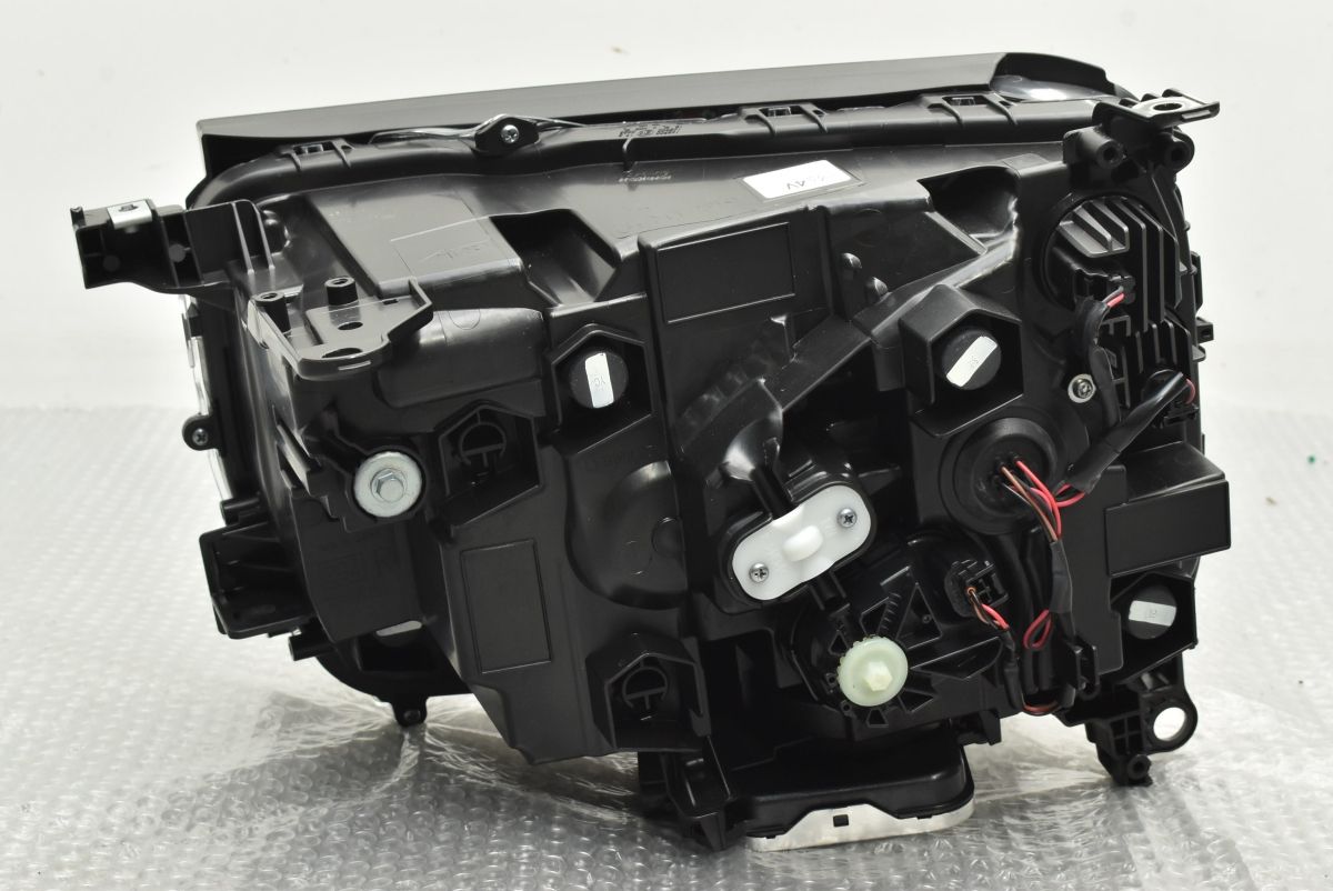 新車外し 美品】トヨタ ランドクルーザー250 VX 純正 LEDヘッドライト