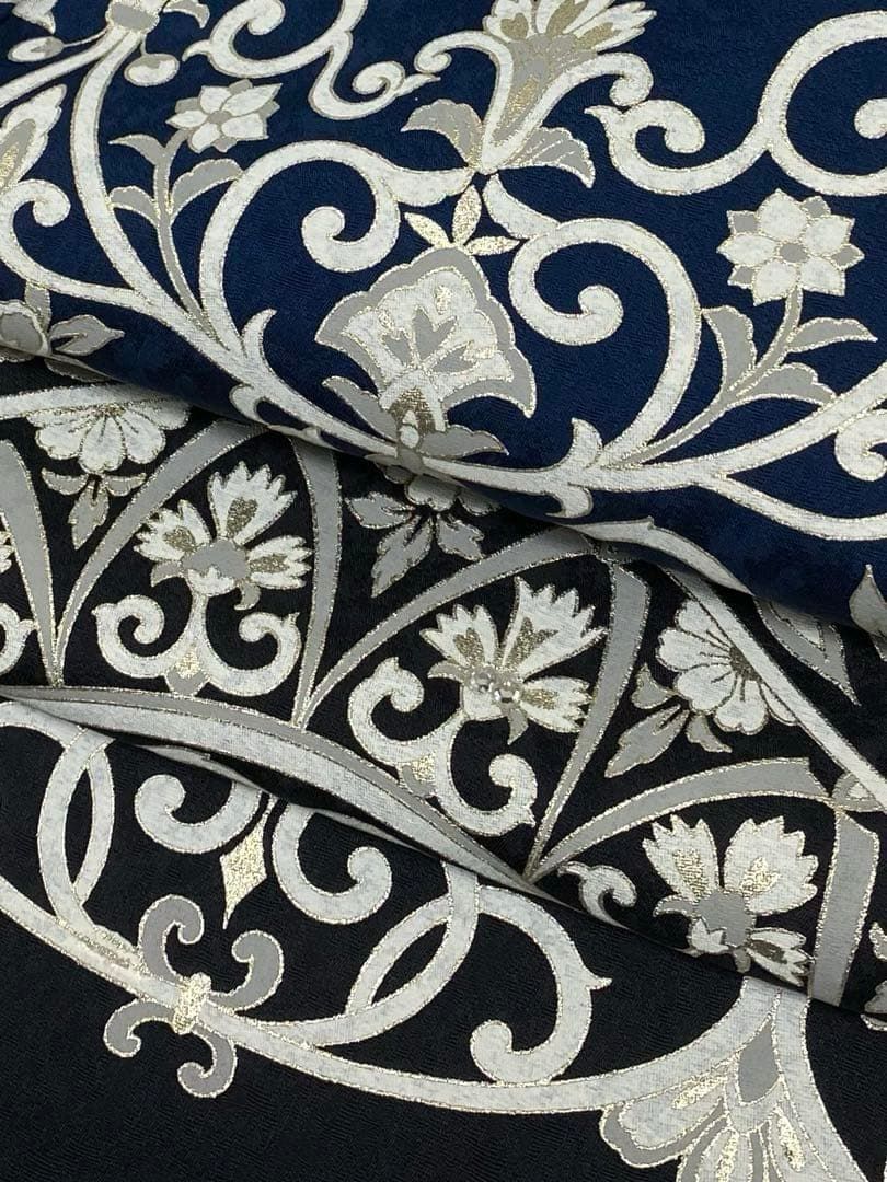 付け下げ 訪問着 ラインストーン 金彩 銀彩 紋意匠 正絹 ネイビー系 躾