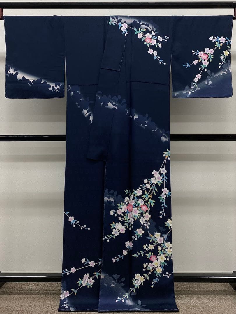 訪問着 付け下げ 金駒 紋意匠 桜尽くし 正絹 躾糸付き 紺系 KH130 