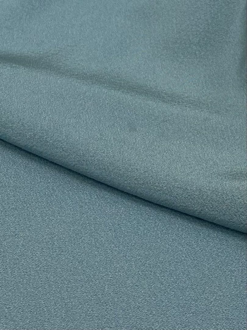 本加賀友禅 中野星峰 落款入 色無地 仮絵羽 未仕立て品 正絹 八掛付き 本加賀友禅 中野星峰 落款入 色無地 仮絵羽 未仕立て品 正絹 八掛付き