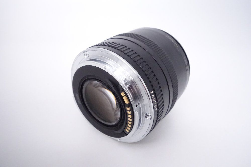 最短当日配送。 キヤノン Canon 単焦点マクロレンズ EF 50mm F2.5 コンパクトマクロ フルサイズ対応 D10096A