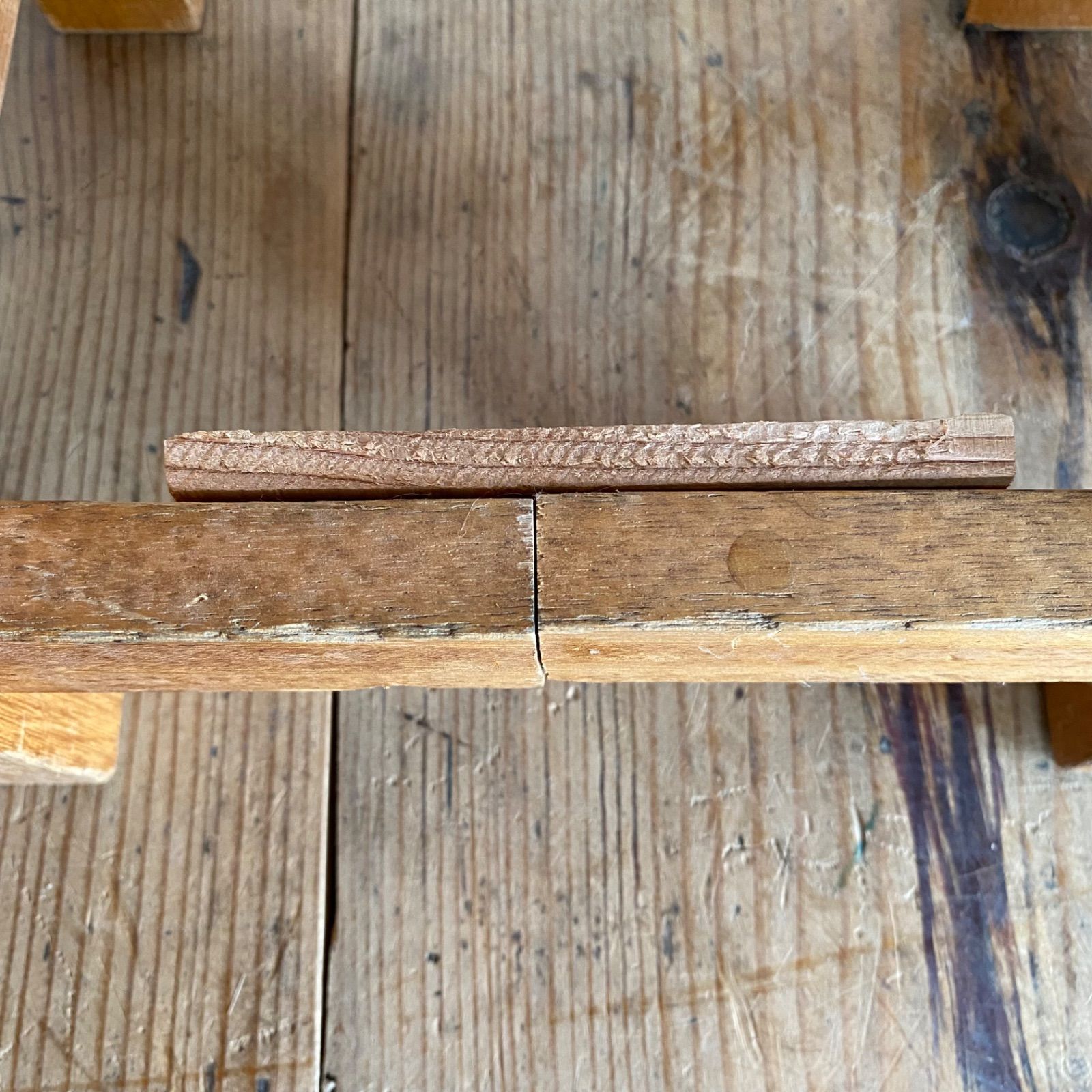 2脚セット アンティーク 角 スツール 椅子 植物台 昭和レトロ y77 2脚セット アンティーク 角 スツール 椅子 植物台 昭和レトロ y77 角