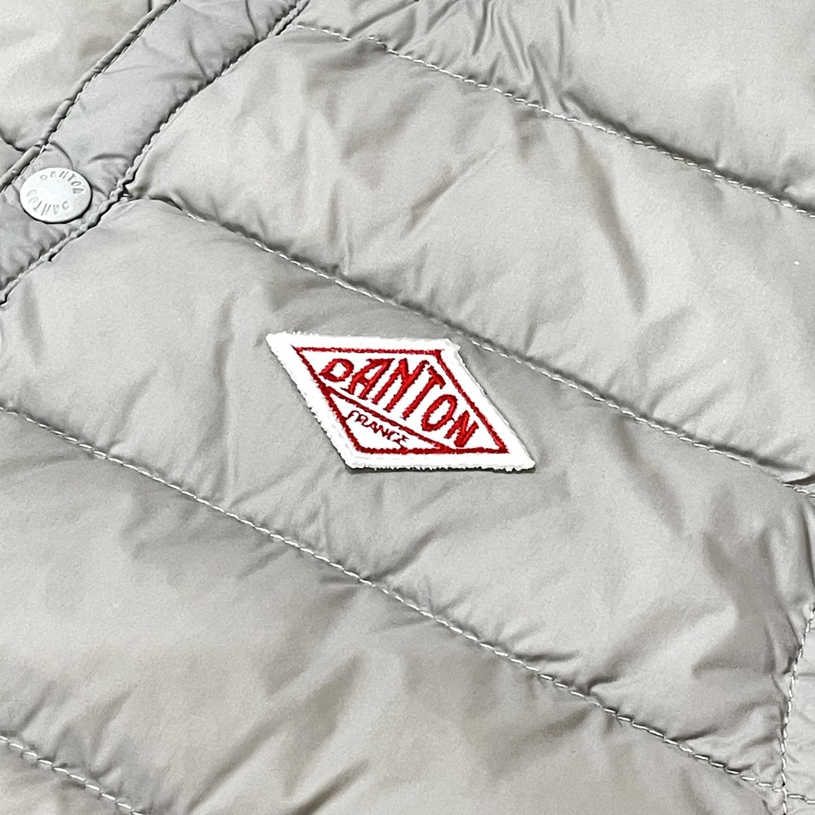 MARK&LONA 白リバーシブルベスト MARK&LONA/マークアンドロナ/Vector