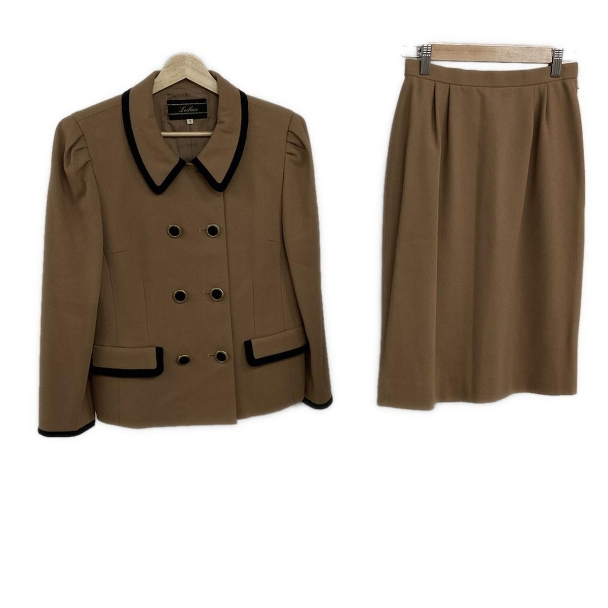 未使用品 LEILIAN レリアン スカートスーツ サイズ:13 / ベージュ