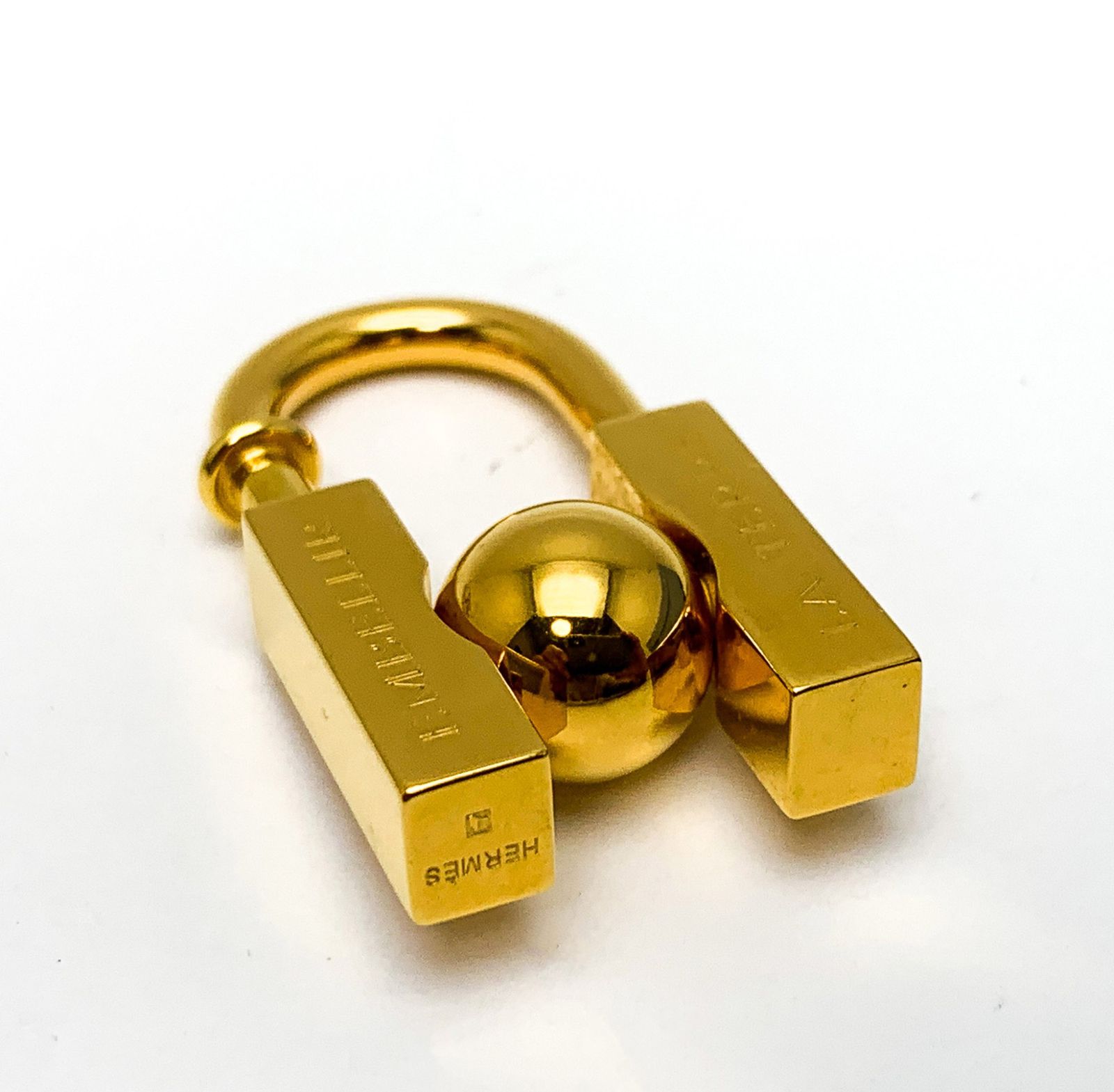 HERMES エルメス 地球 未知なる地球の美を求めて カデナチャーム 2001