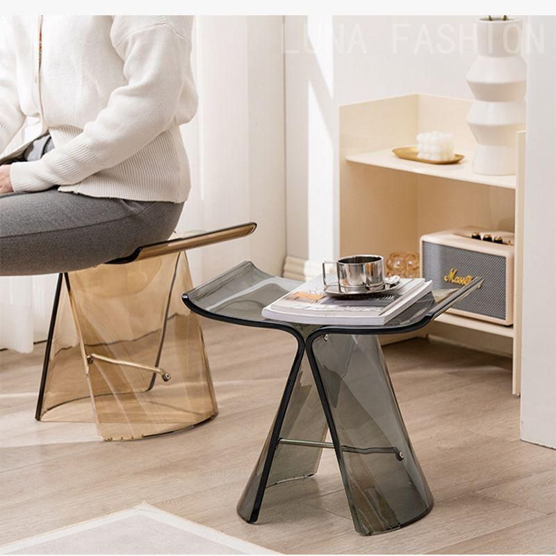 プラスチック製