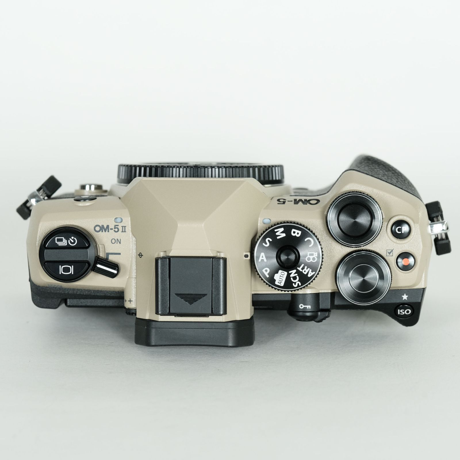 美品 | シャッター数1,030回] OM SYSTEM OM-5 Mark II ボディ サンド