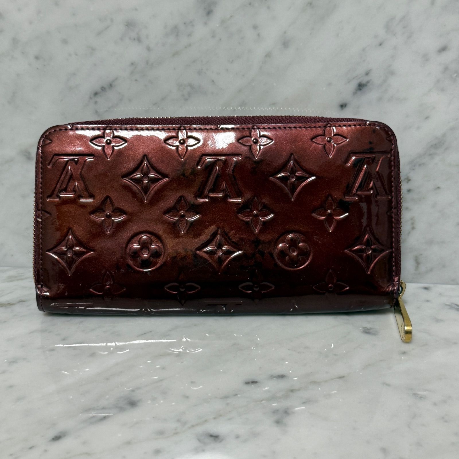 ルイヴィトン ポルトフォイユサラ ヴェルニ アマラント M91466