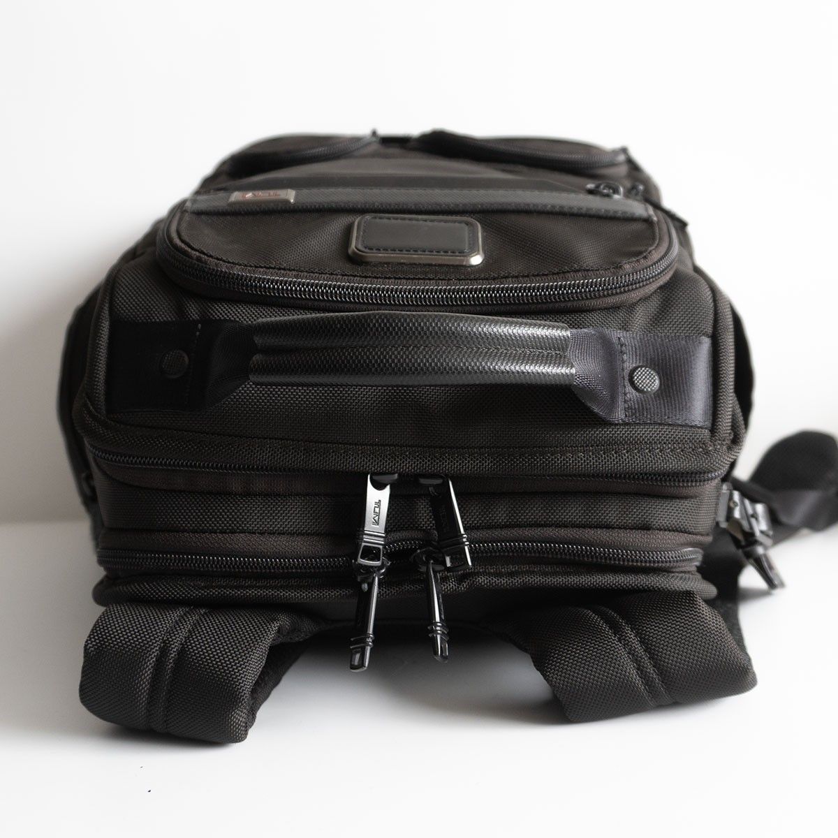 Tumi Ballistic Tumi Alpha 232389d 極美品 TUMI 26578 D2 リュック