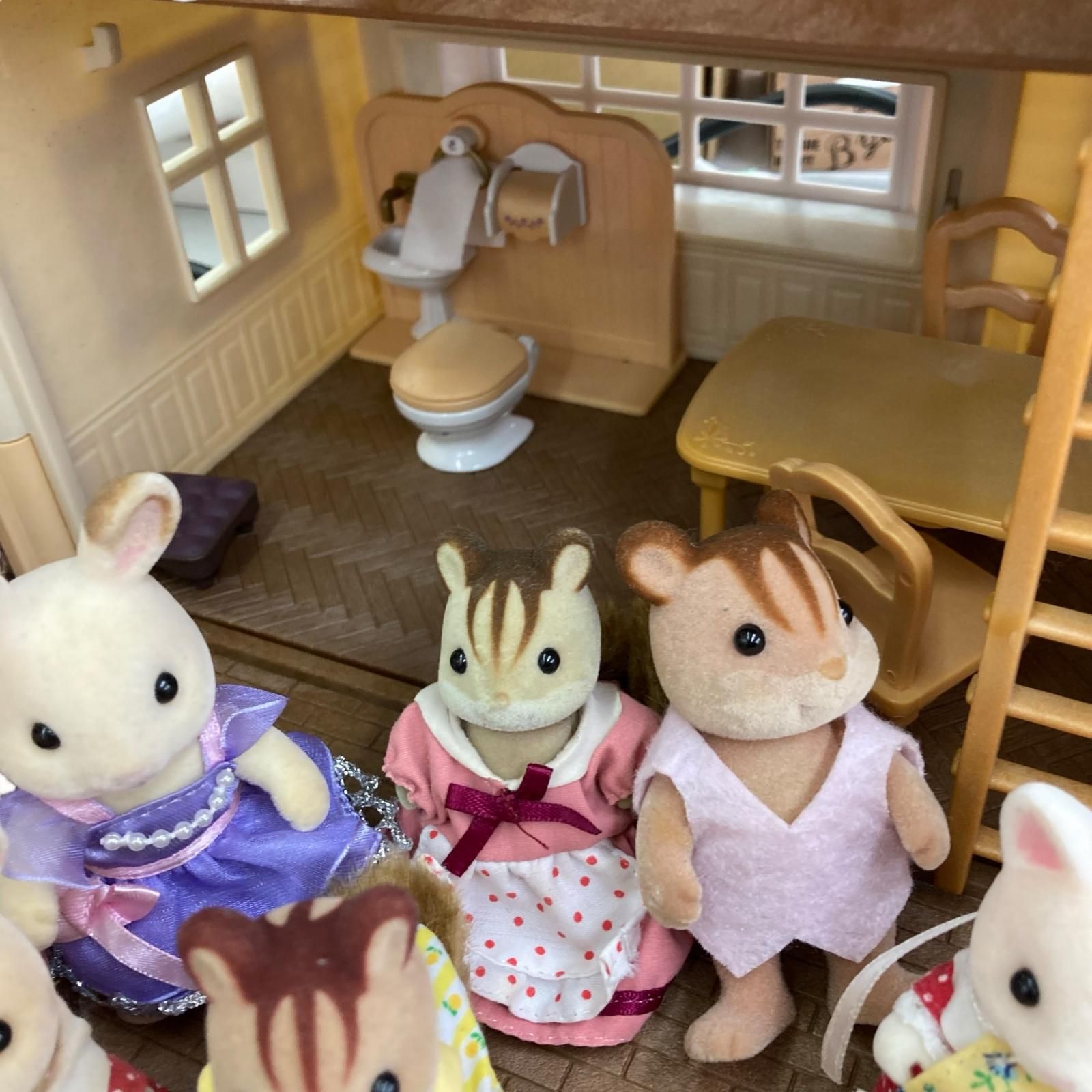  186001 シルバニアファミリー 大量!! 赤い屋根の大きなお家 スイーツセット まとめ ハウス お店 シルバニアファミリー