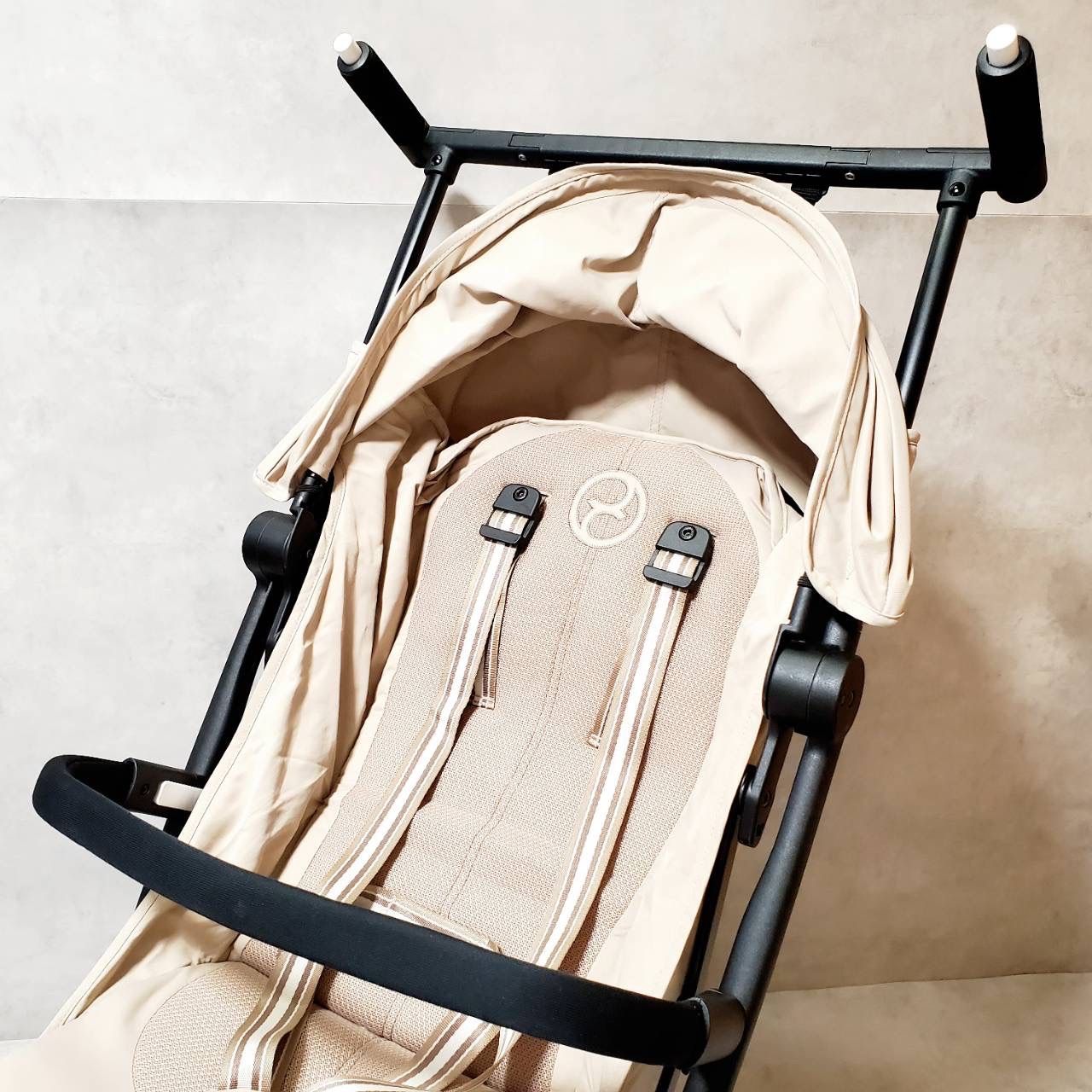 サイベックス リベル アーモンドベージュ cybex libell - メルカリ