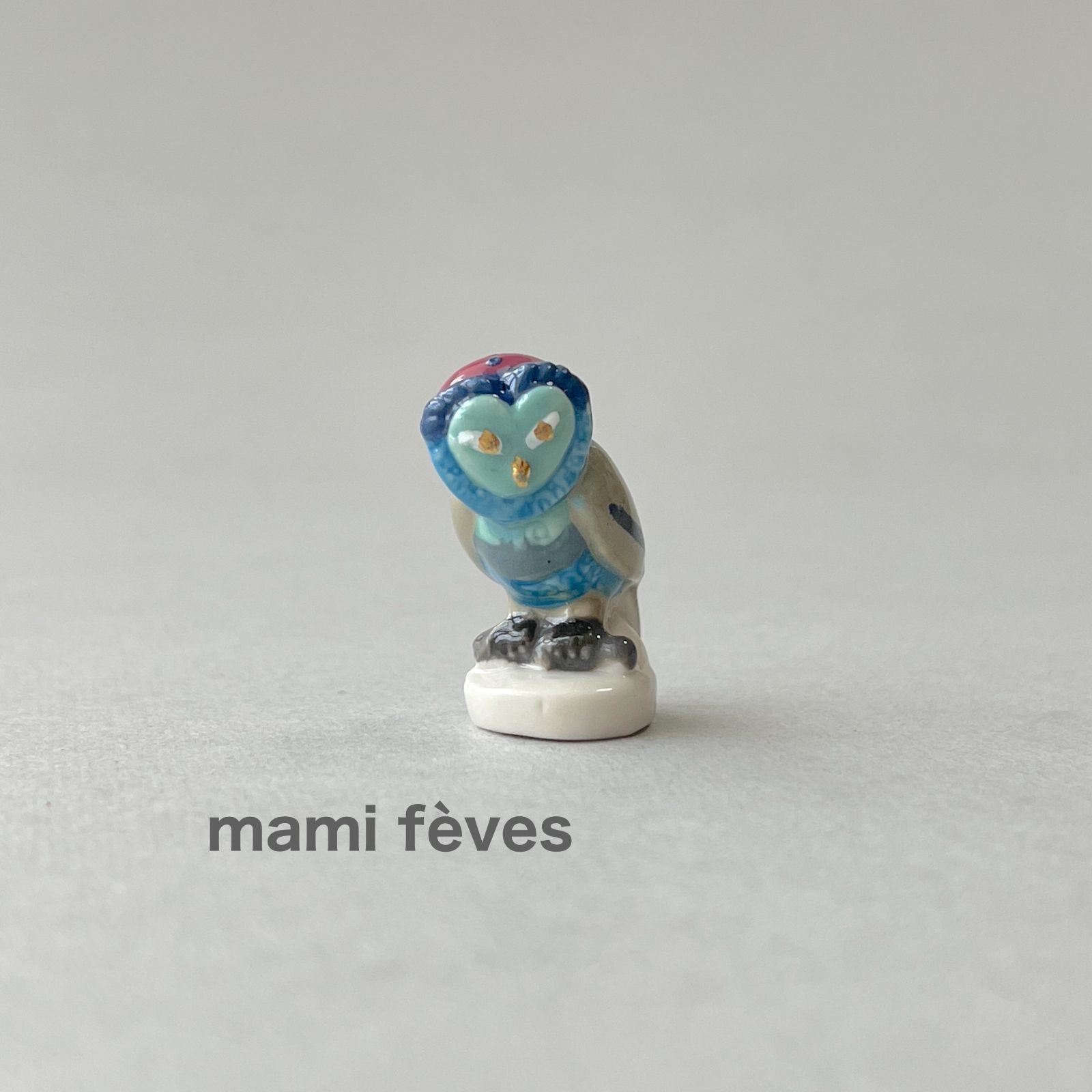 フェーヴ 金彩のふくろう① フランス フェーブ ミニチュア陶器 m-0483