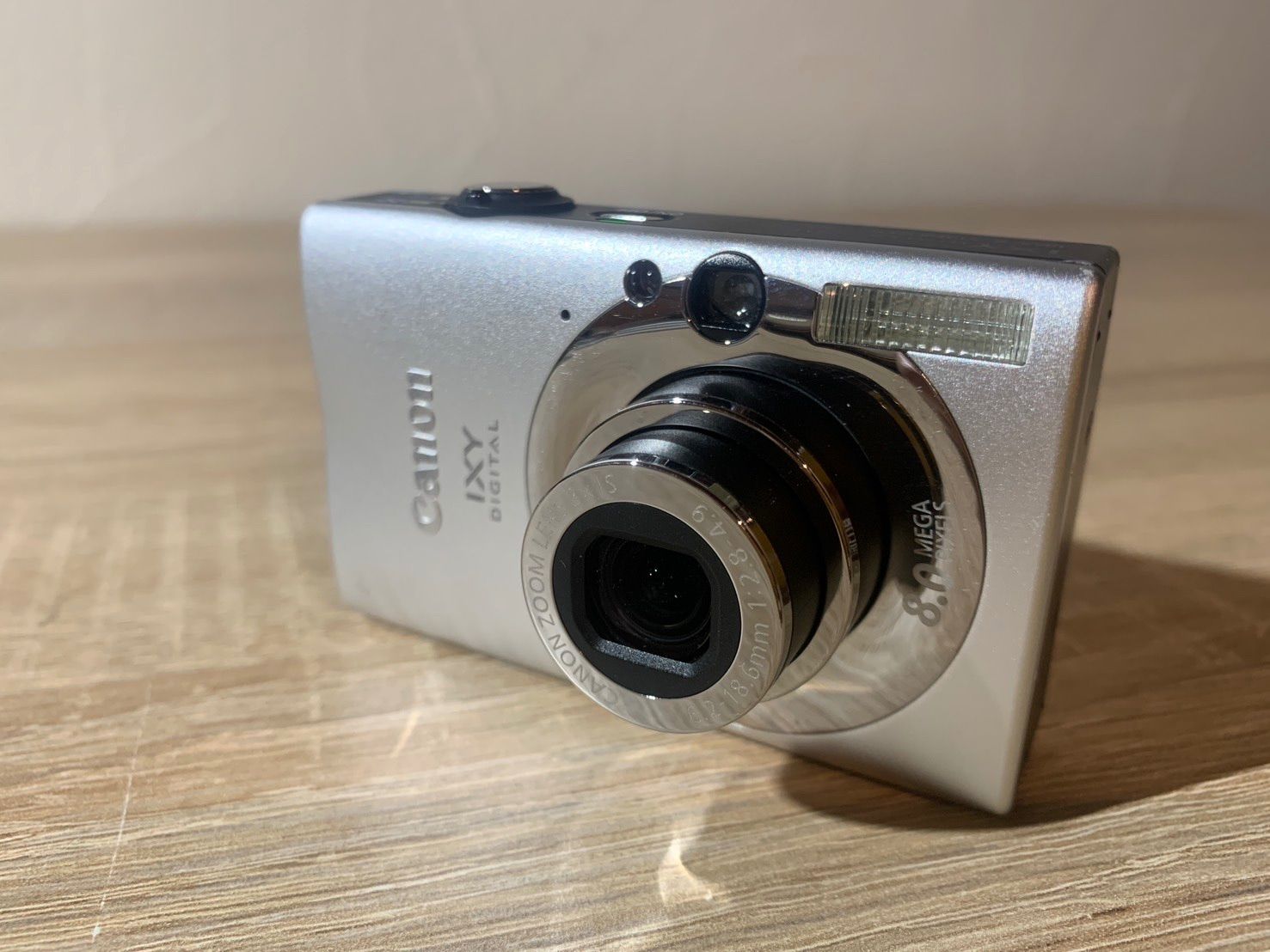 Canon IXY DIGITAL 910 IS 本体とバッテリー　箱あり Canon IXY DIGITAL 910 IS 本体とバッテリー 箱あり Amazon | Canon