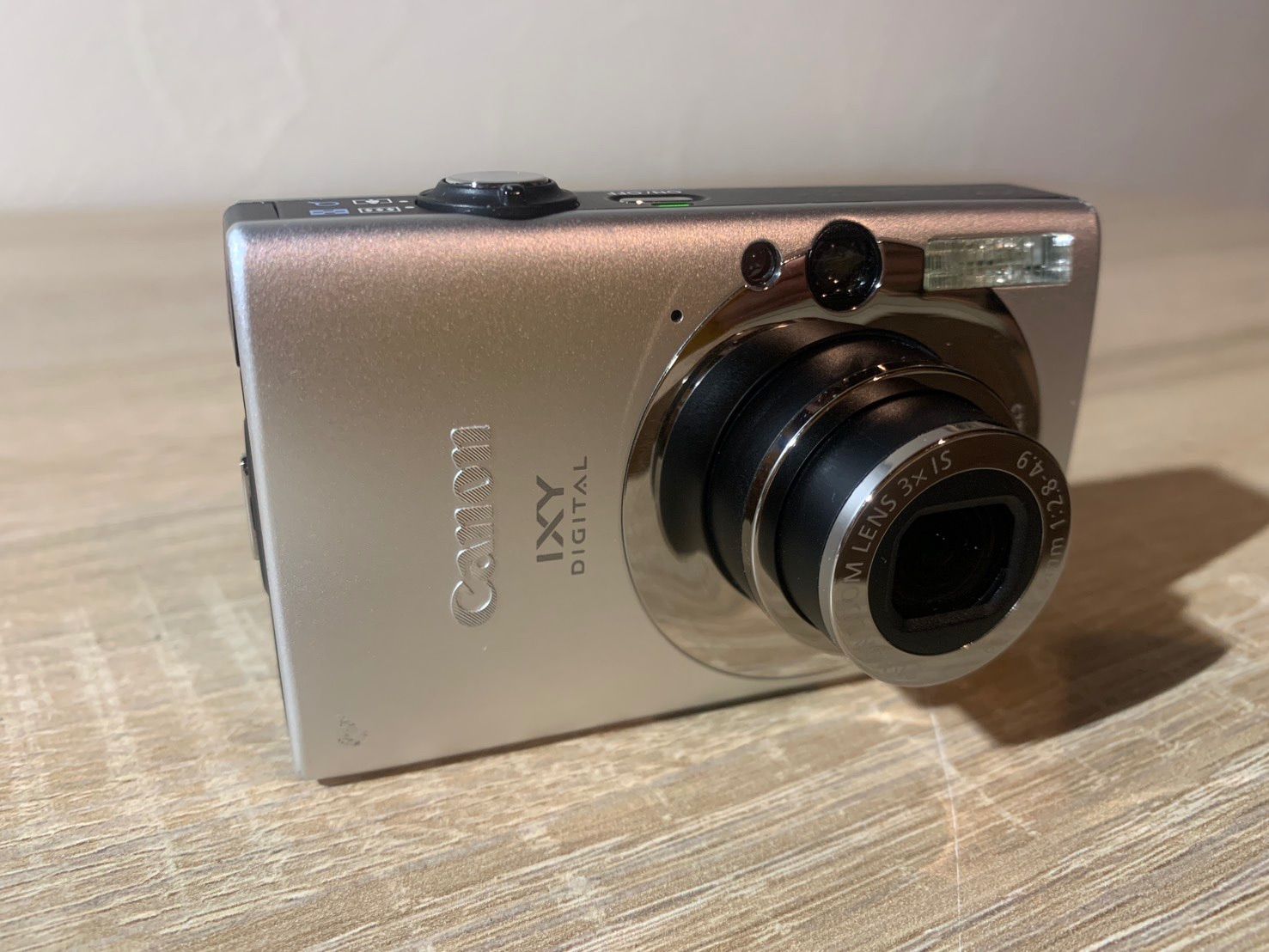 Canon IXY 620F コンパクトデジタルカメラ 画面割れ 液晶割れ】Canon IXY 650 コンパクトデジタルカメラ Canon キャノン