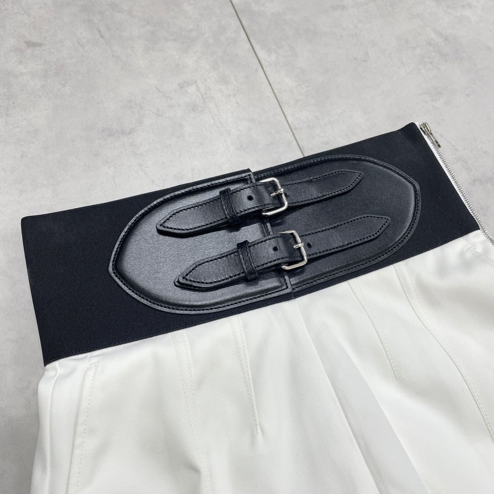 ALAIA アライア パンツ ベルト コルセット ワイド コットン レザー 白