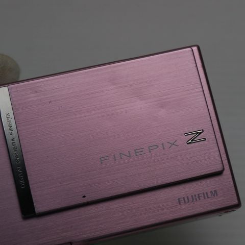 美品 FinePix Z200fd ピンク 即日発送 FUJIFILM デジカメ デジタル