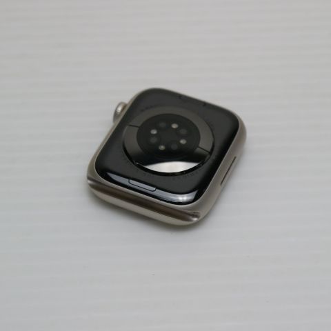 Apple Watch Series8 45mm GPS スターライト スマホ 土日祝発送 00000