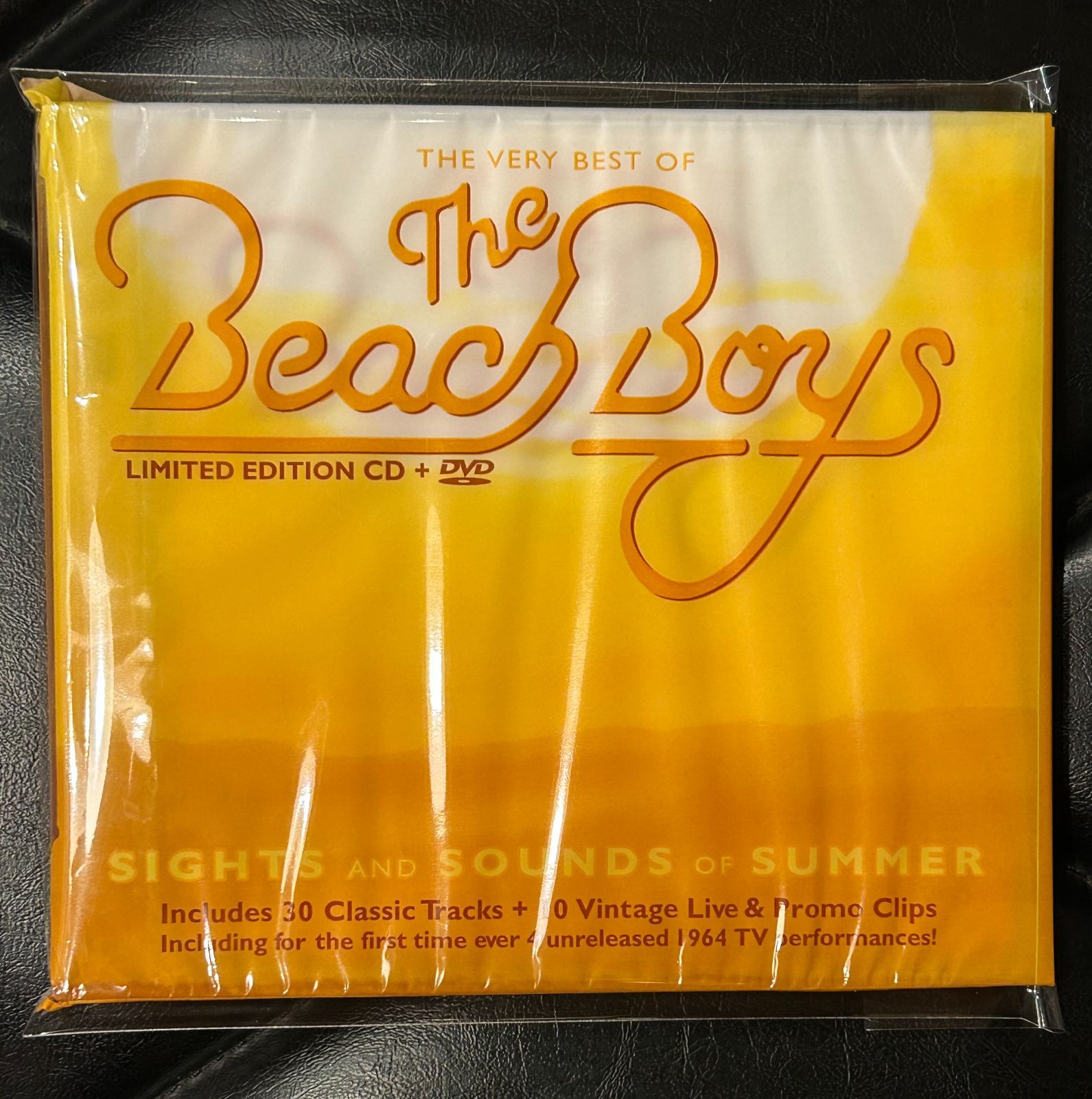 US盤CD+DVD】Beach Boys「The Very Best of The Beach Boys Sights and 
