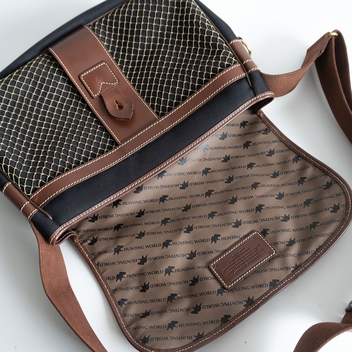 美品】HUNTING WORLD【SAFARI TODAY キャンバス ショルダーバッグ