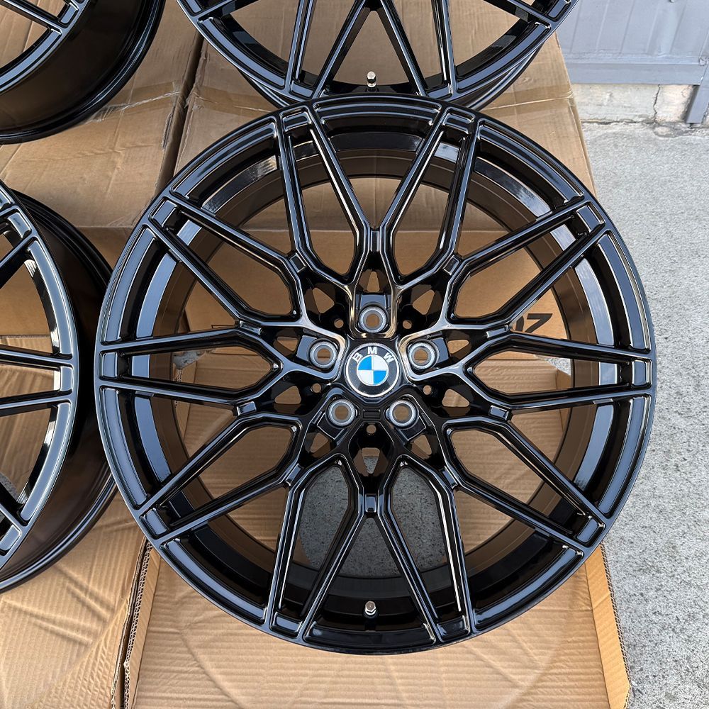 スタッドレス】BMW X3(G01) XD3 X4 X4M 20インチ タイヤホイール