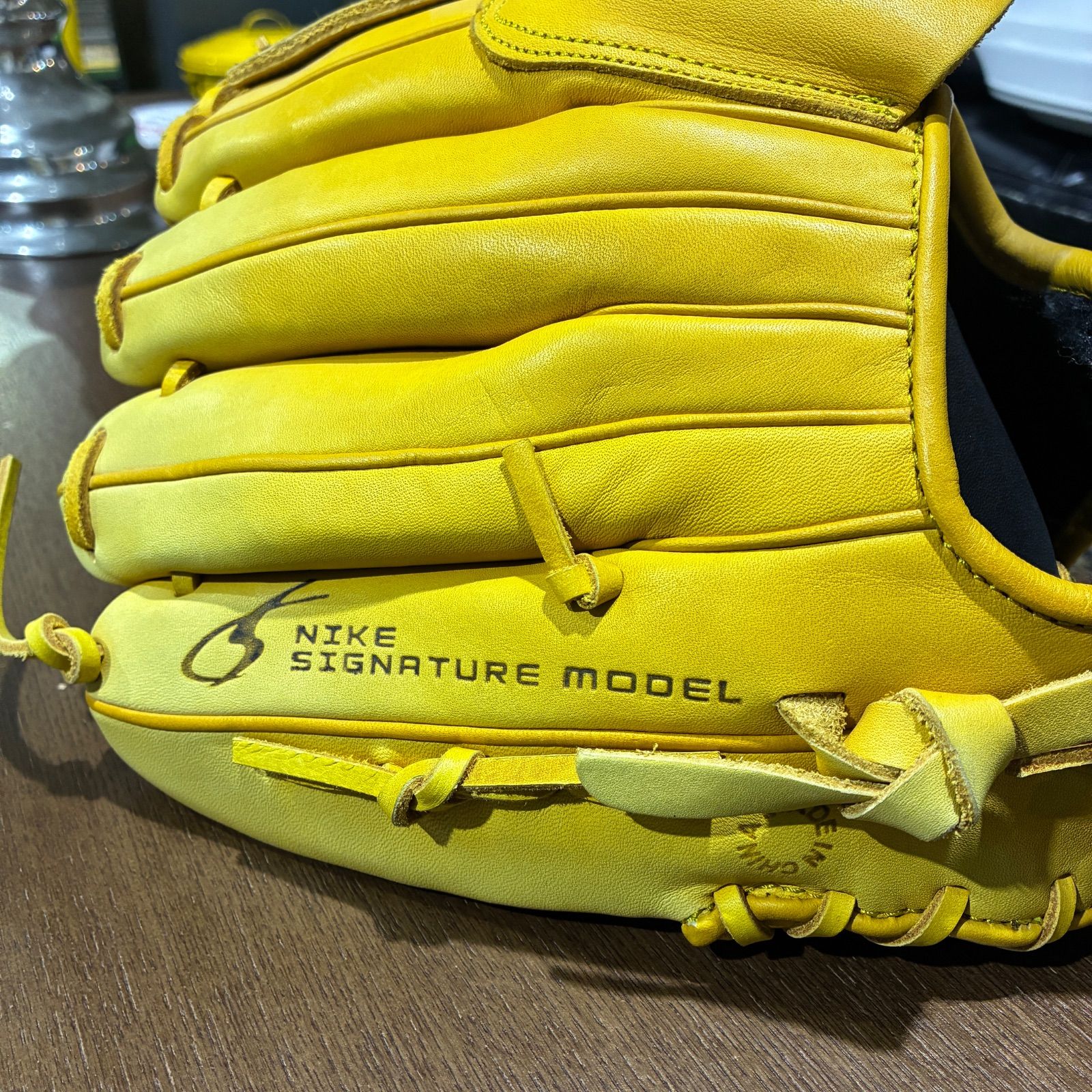 Nike Signature Model グローブ イエロー SUMMERさんNike Signature