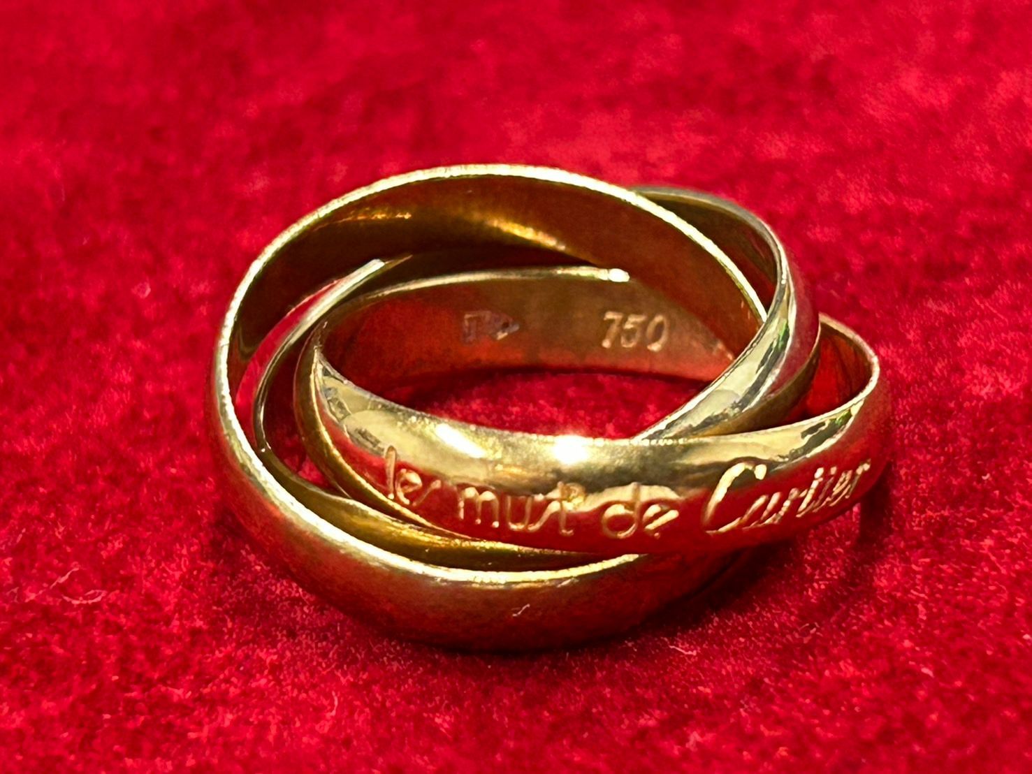 Cartier カルティエ トリニティ リング SM 48 8号 Cartier カルティエ トリニティ リング SM 48 8号 TRINITY（Cartier