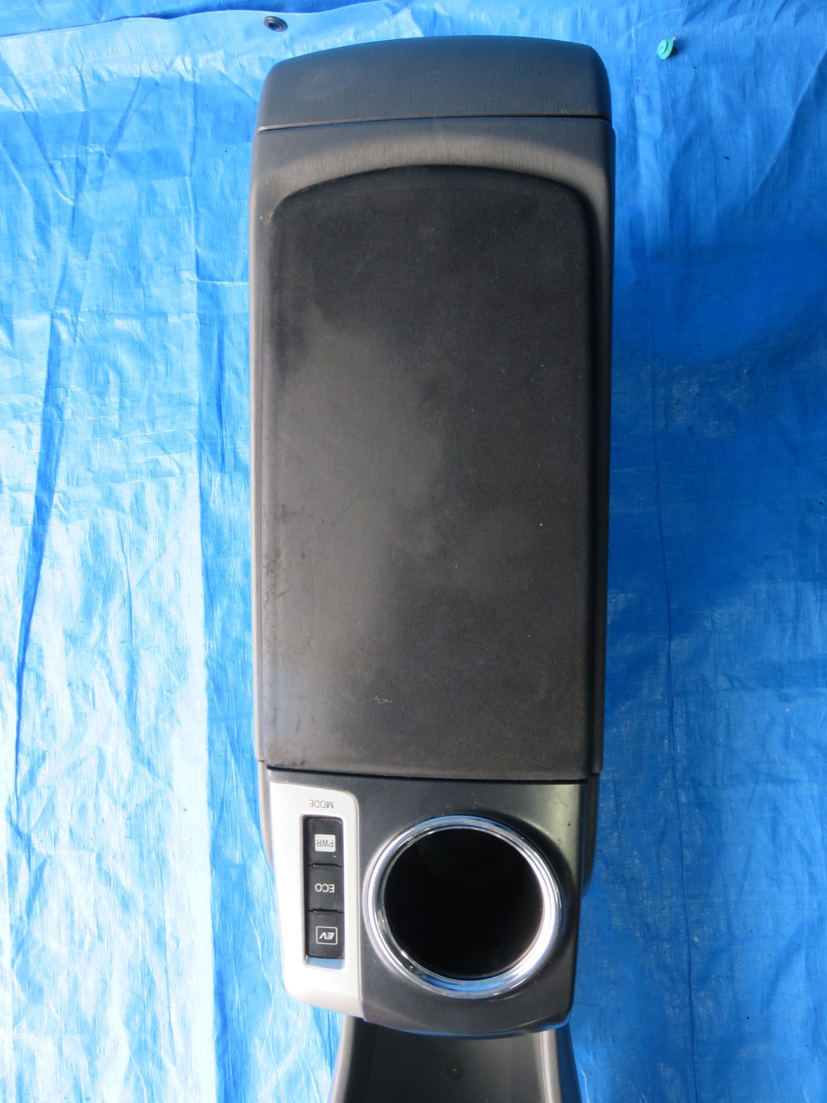SFC3090/トヨタ ZVW40W ZVW41W プリウスα 純正 センターコンソール 