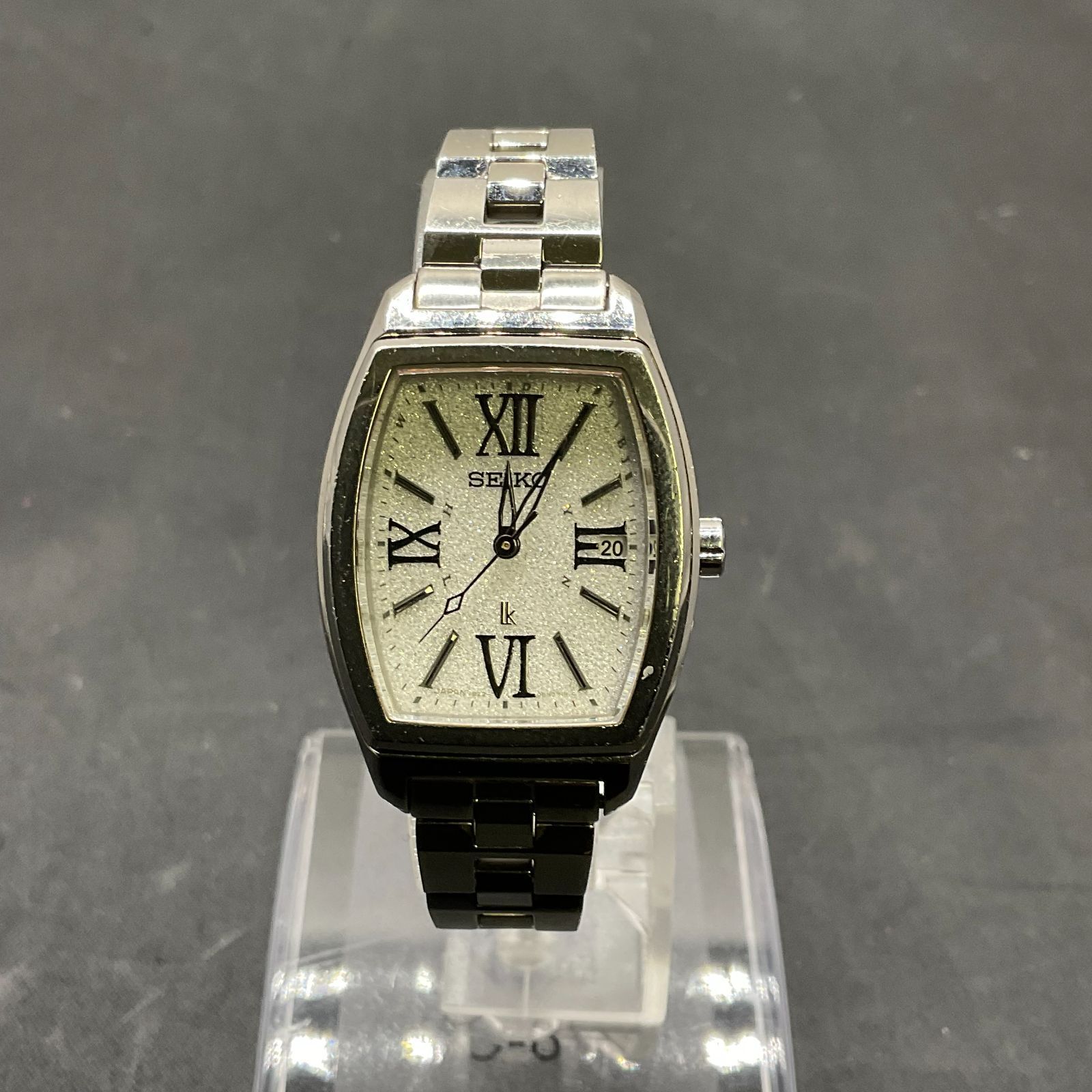 セイコー ソーラー 時計 D25082171