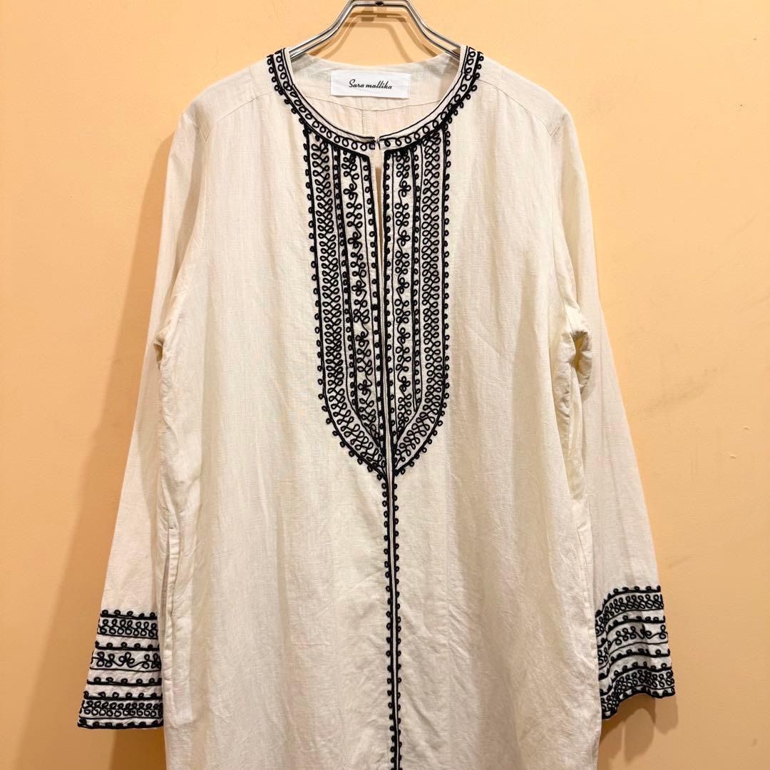 刺繍ワンピース