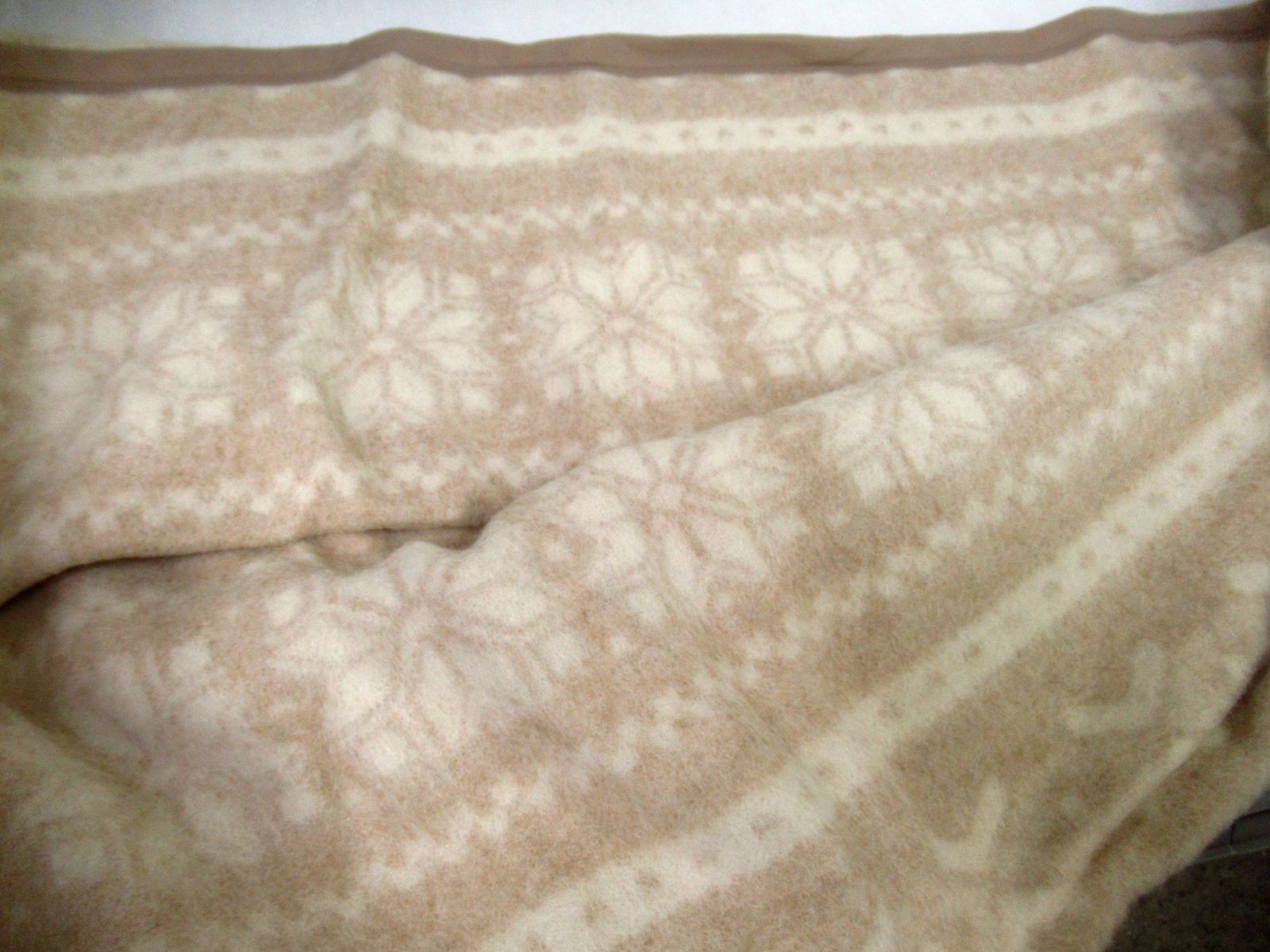アルパカ毛布 ヨコ糸(毛羽部分) アルパカ100％ 140×200 未使用品