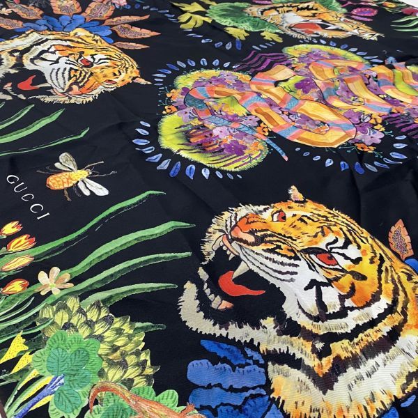 GUCCI グッチ スカーフ タイガー ○ グッチ GUCCI ツイル スカーフ バンダナ タイガー＆キングスネーク