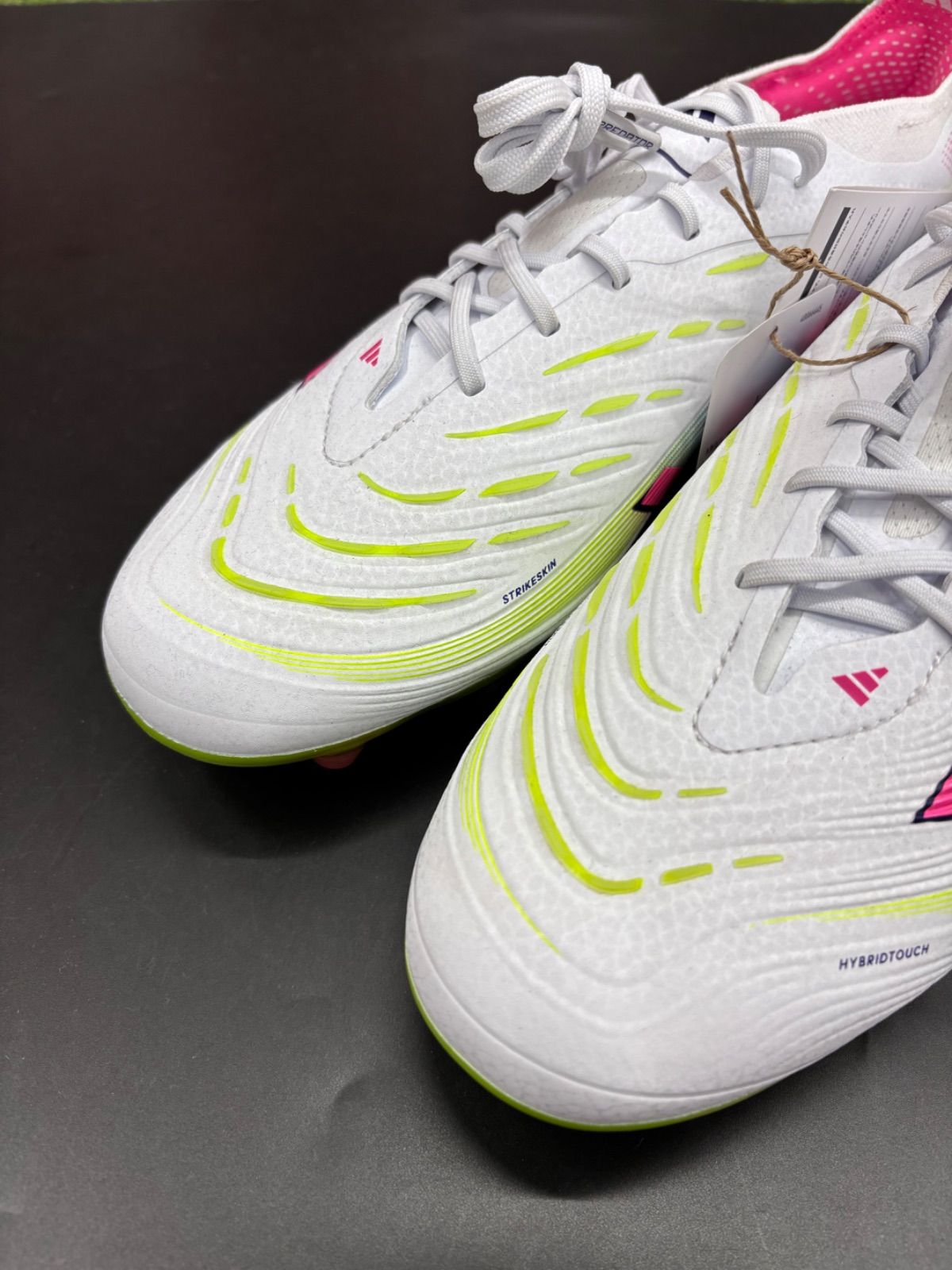 アディダス プレデター エリート HG/AG JAPAN (IE3759) - メルカリ