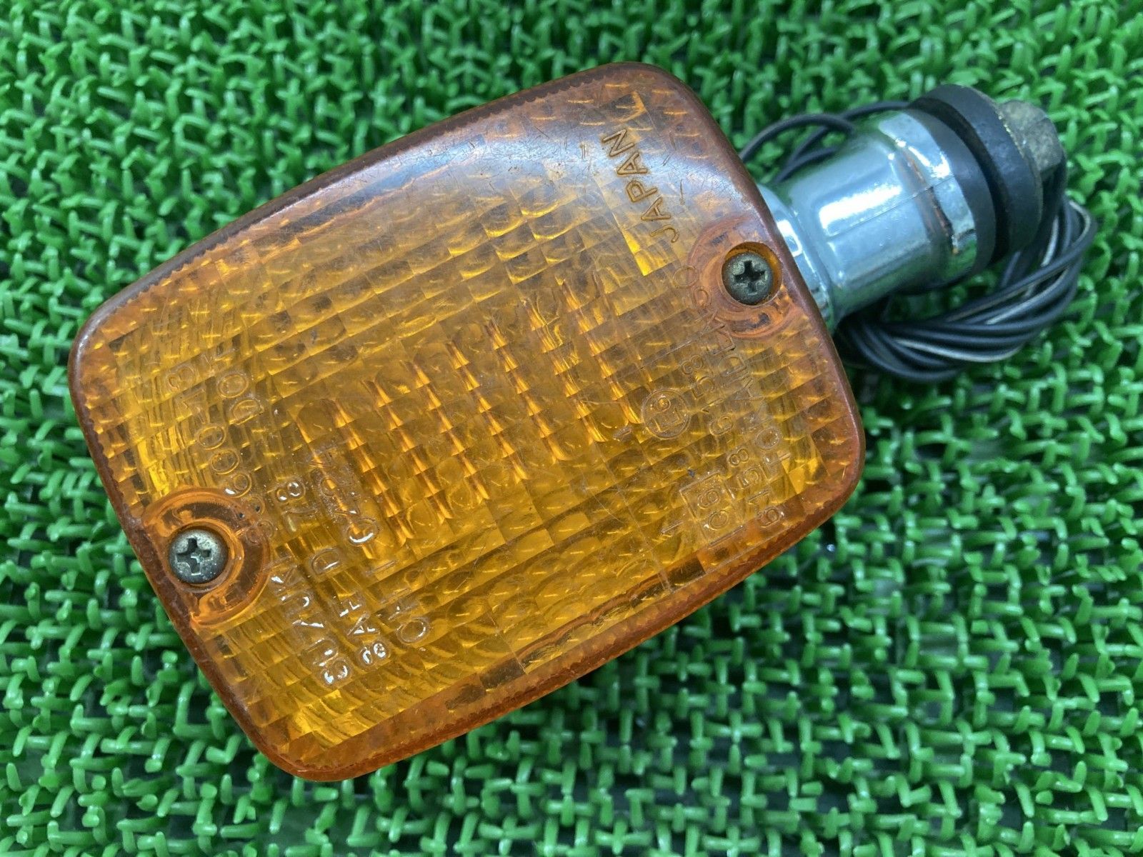 GR650 フロントウインカー 片側 35600-13 スズキ 純正 バイク 部品 GP51A ゴムブッシュ 割れ欠け無し 品薄 品 yK