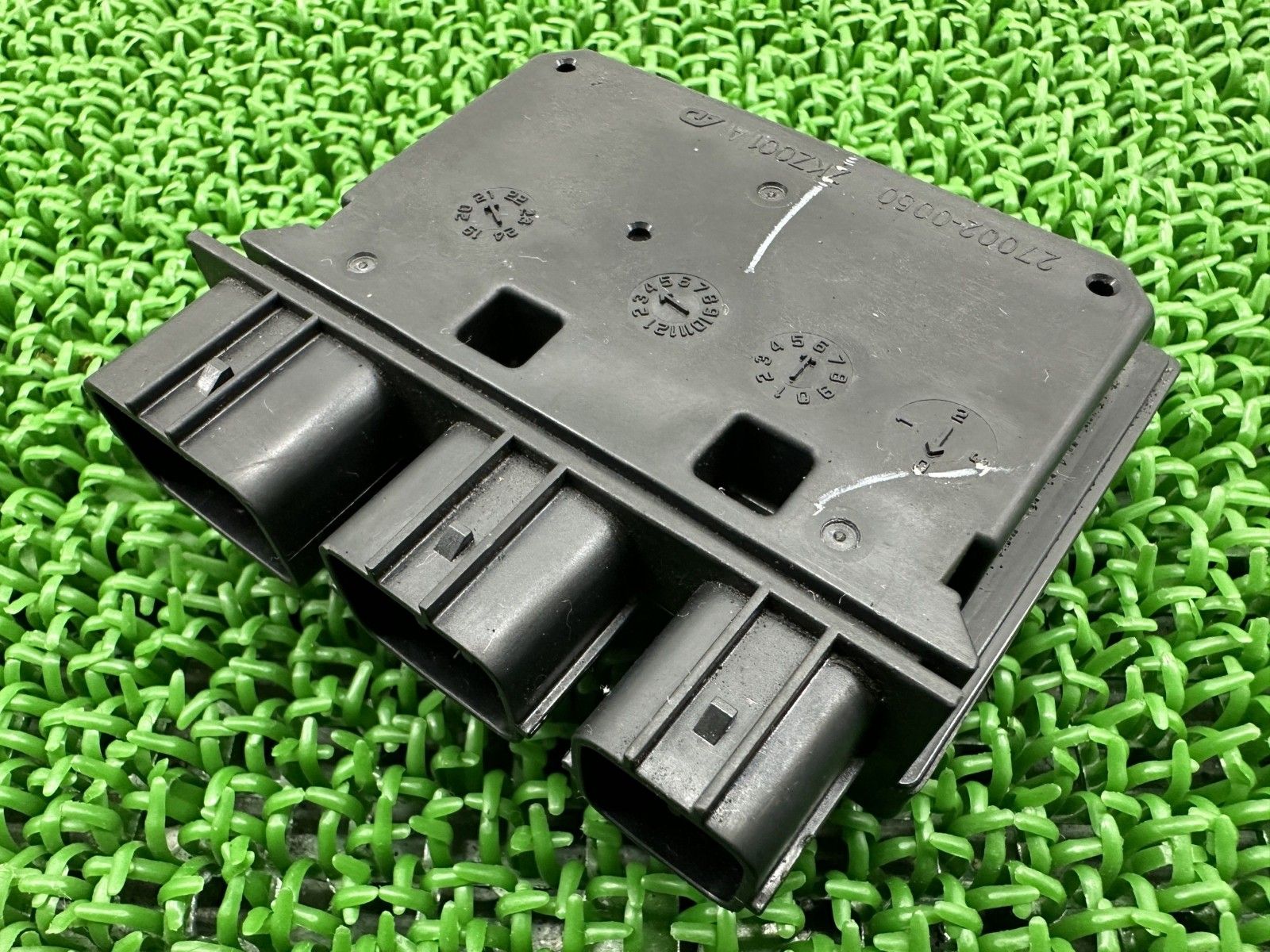 ZX-25R コントロールリレー 27002-0050 カワサキ 純正 バイク 部品