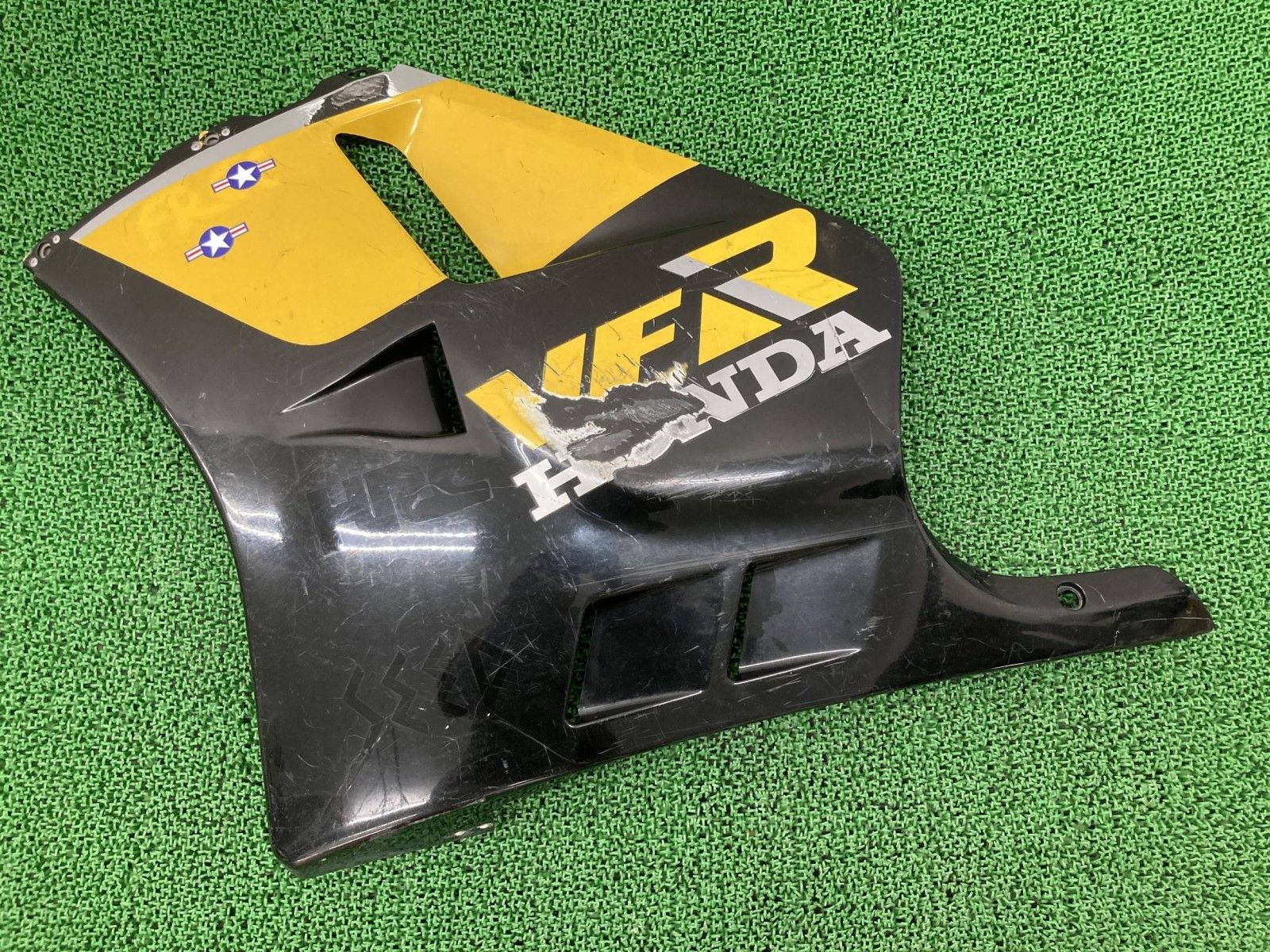 VFR 400 R サイドカウル 右 黒 黄 ML 0 ホンダ バイク 部品 NC 21 初期型 アンダーカウル フロントカウル El