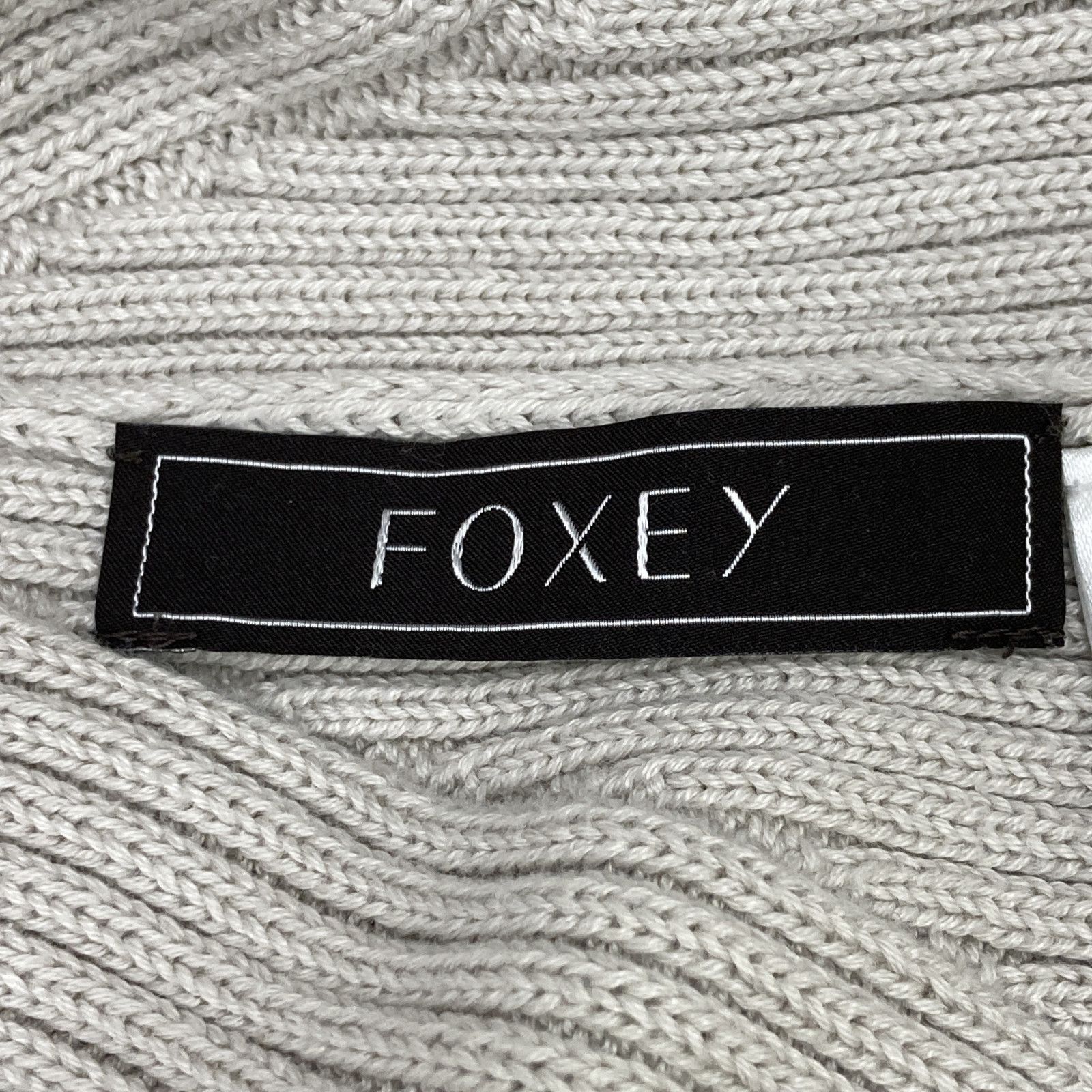 FOXEY フォクシー 39723-KSTFZ414MY ﾆｯﾄﾄｯﾌﾟｽ ﾅﾁｭﾗﾙ ｺｯﾄﾝｼﾙｸBLEND 40 