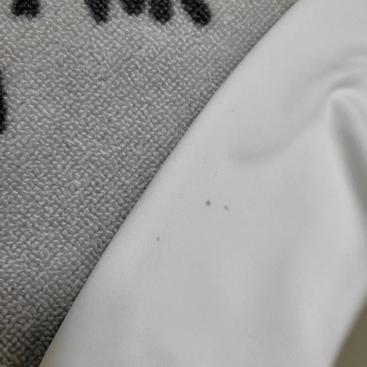 ナイキ シルバー スウッシュ フード ジップアップ