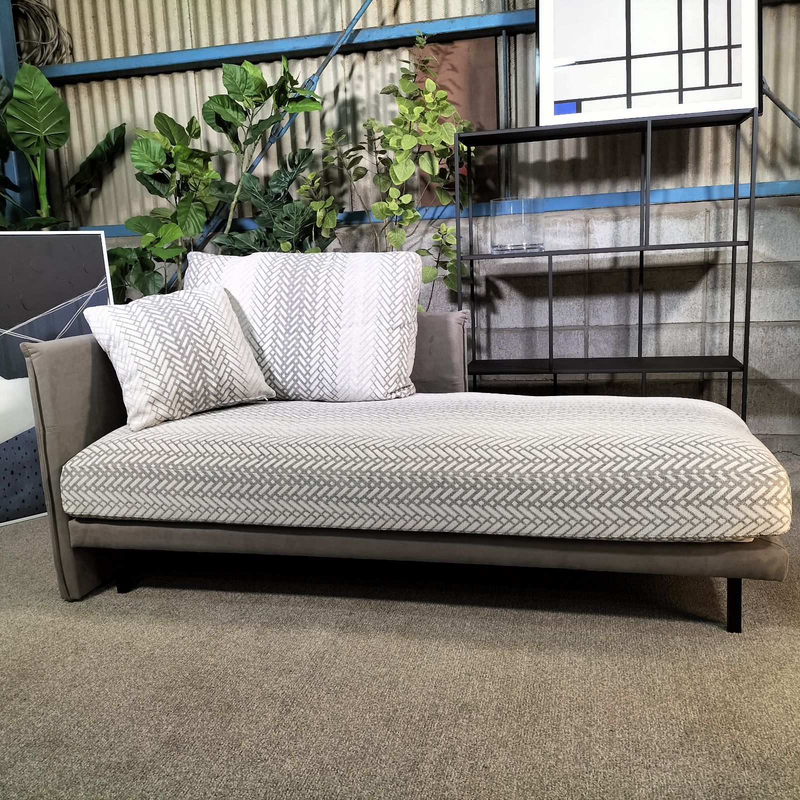 肩肘ソファ クッション2個付き カウチソファ 幅165cm モデルルーム展示品 348