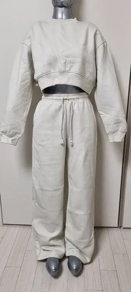 ザラ 起毛 クロップド トレーナー セット 上M 下M