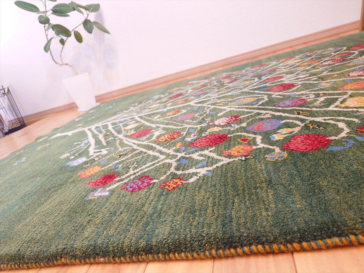 ペルシャ ギャッベ