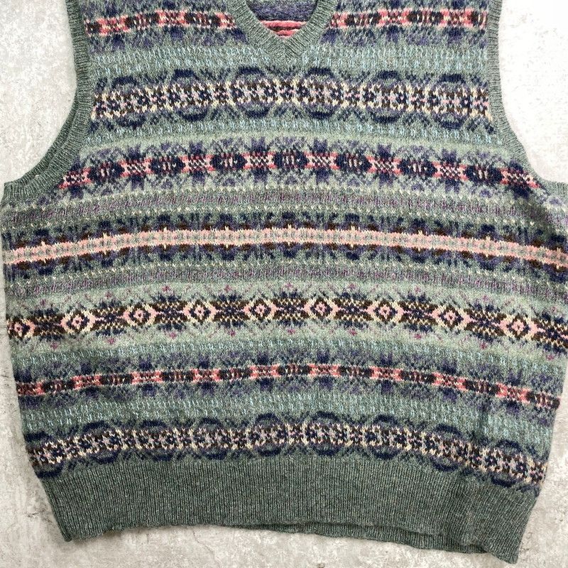 ラルフローレン　ウール素材　ベスト　ニット　総柄　グリーン　美品 ラルフローレンウール素材ベストニット総柄グリーン美品