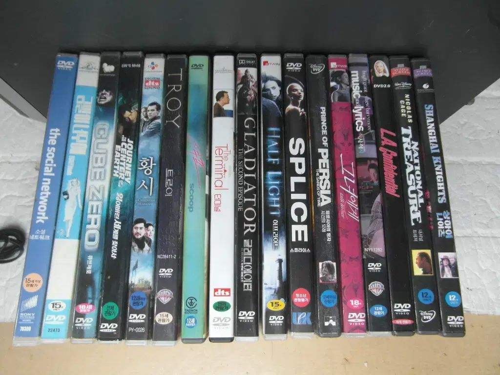 外国通貨 映画 DVD CD 30 腸 以上 外 整備