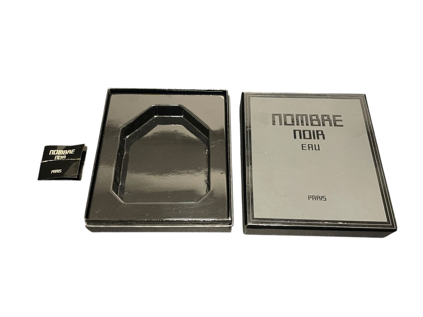 □NOMBRE NOIR ノンブルノワール オードパルファム 60ml 香水 箱付き