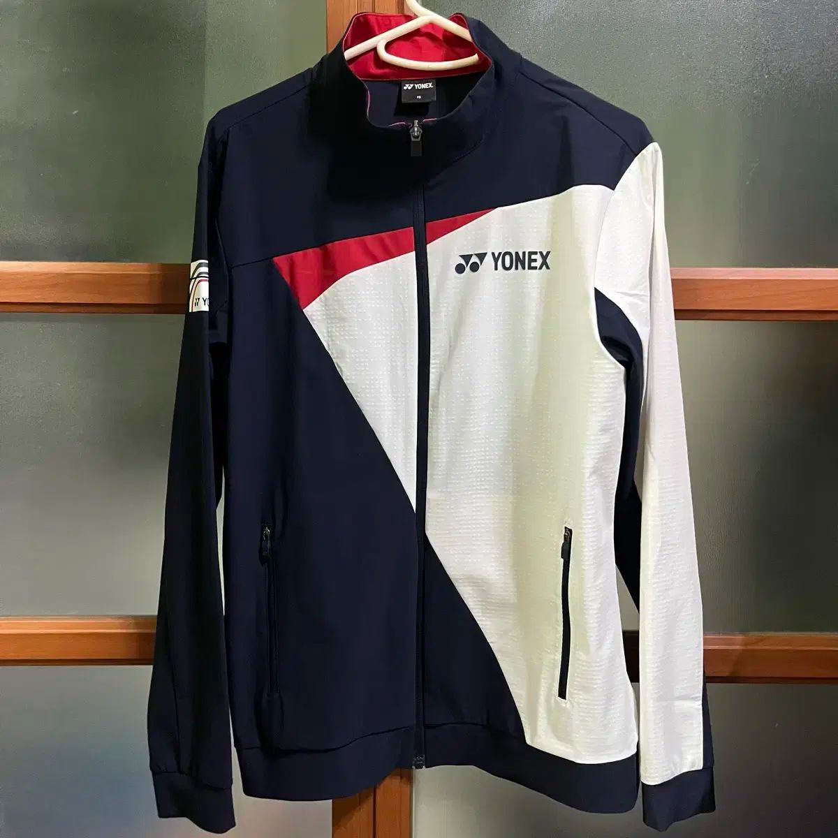 ASICS NOVA SURGE 2 - ジャンプ力をアシストし空中戦を支配する