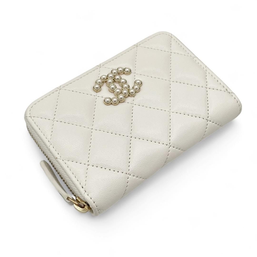未使用級】シャネル CHANEL ラムスキン ホワイト マトラッセ