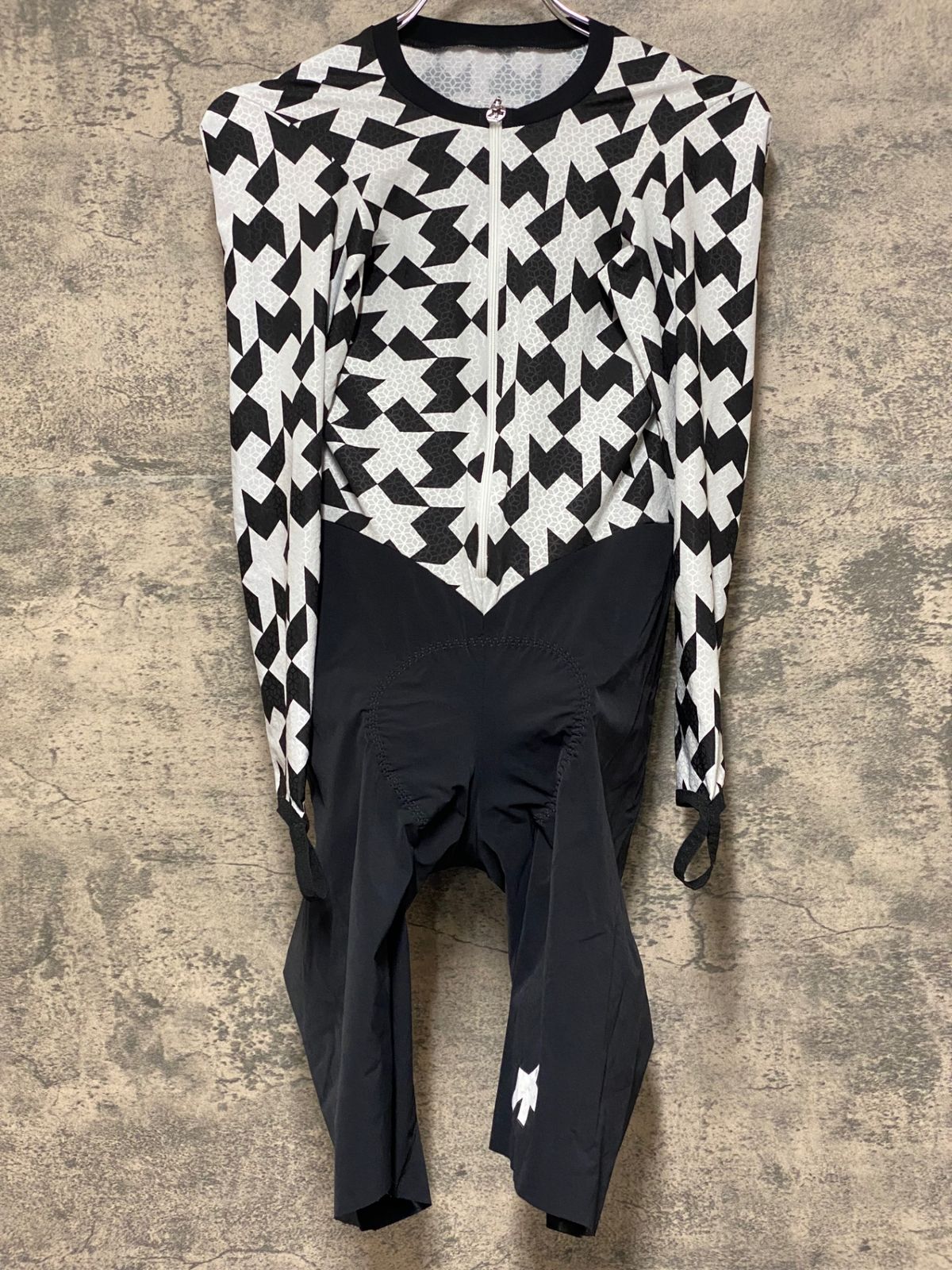 JM948 アソス assos SPEEDFIRE CHRONOSUIT 長袖 ワンピース 白 黒 M