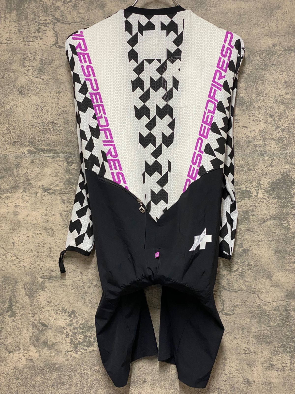 JM948 アソス assos SPEEDFIRE CHRONOSUIT 長袖 ワンピース 白 黒 M
