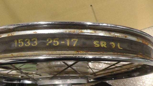 カブ50 C50-9289xxx の リアホイール 1761617185 BRIGHTFACE_UK