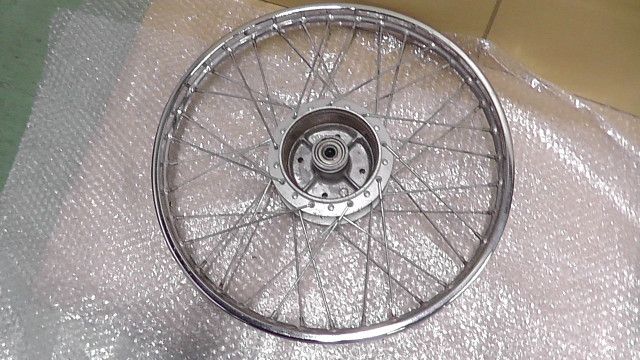 カブ50 C50-9289xxx の リアホイール 1761617185
