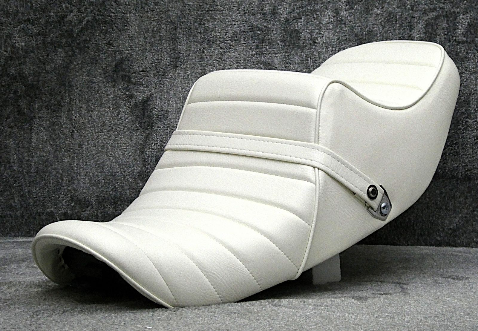 白C7旧車ZR400Cらくだ